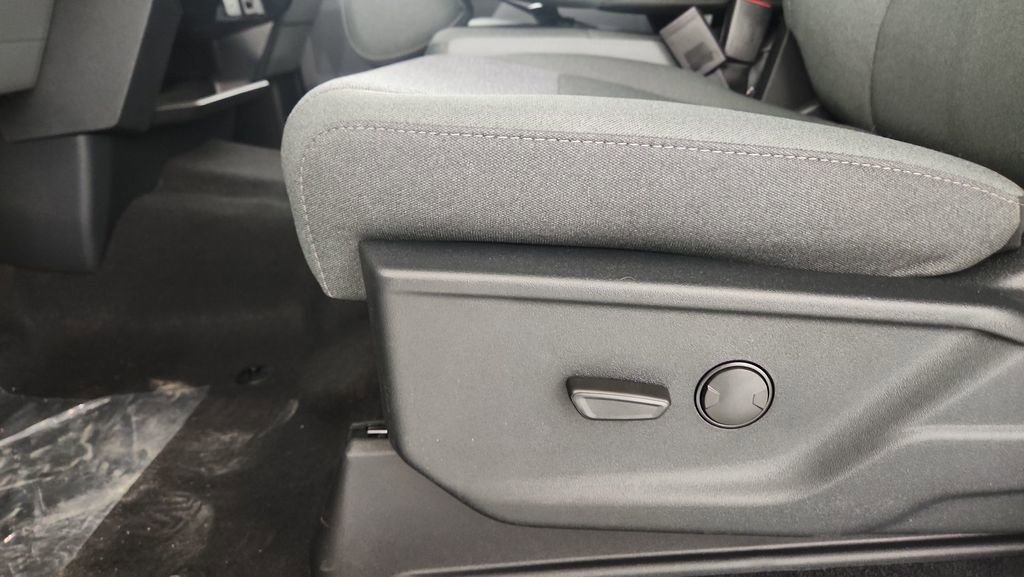 New 2026 Ford F150 XLT w/ XLT Chrome Appearance Package image 14