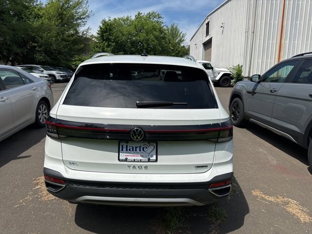 New 2025 Volkswagen Taos SEL image 5