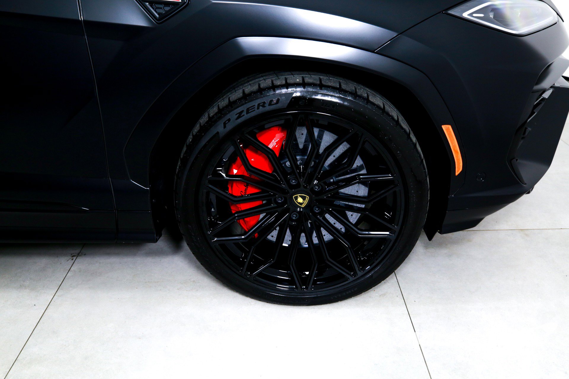 Used 2025 Lamborghini Urus S AWD/4WD image 40