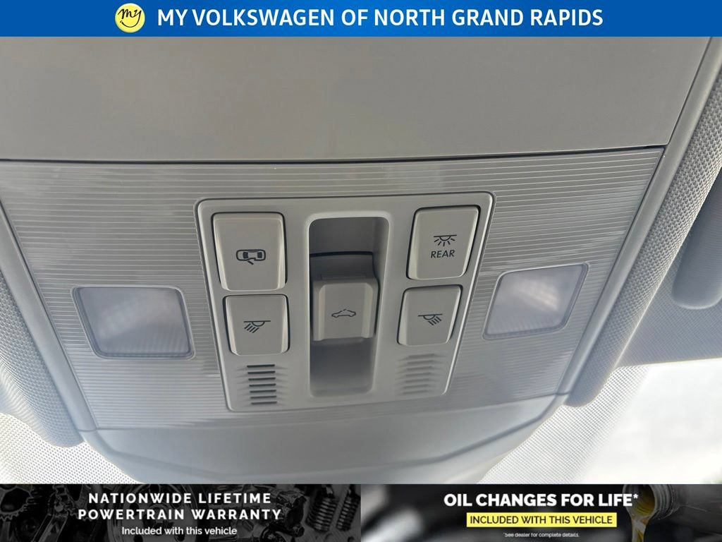 New 2026 Volkswagen Jetta SE FWD image 22