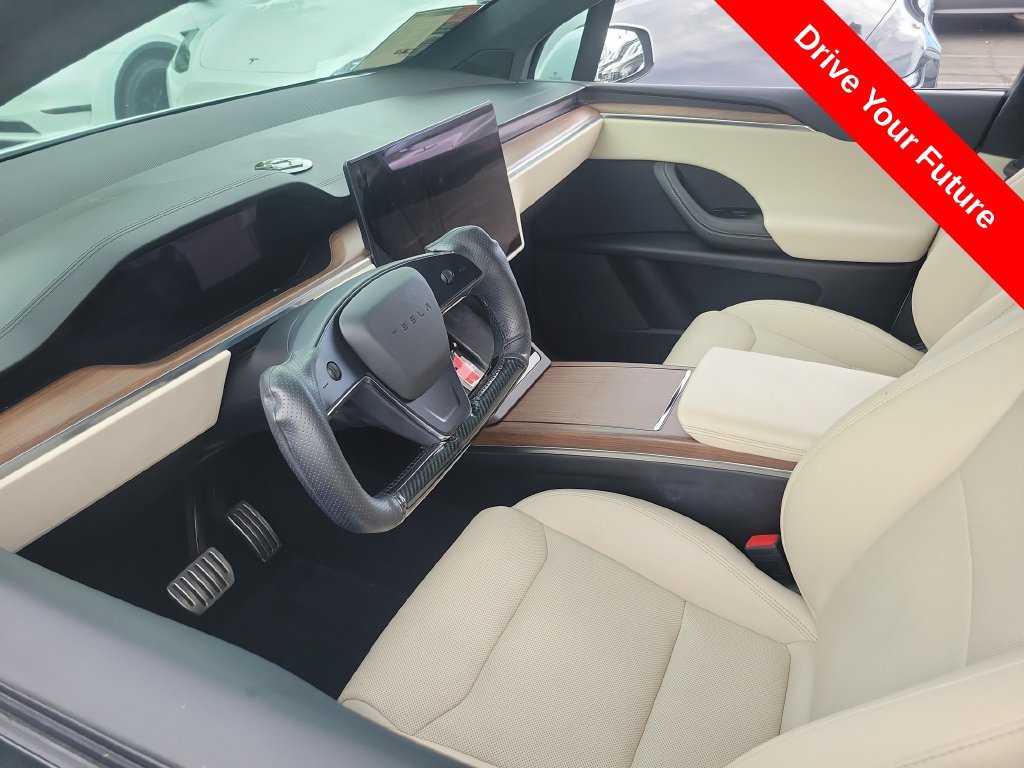 Used 2023 Tesla Model X AWD/4WD image 3