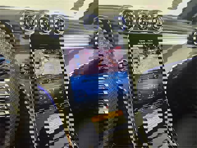 Certified 2025 Mercedes-Benz GLC 300 4MATIC image 31