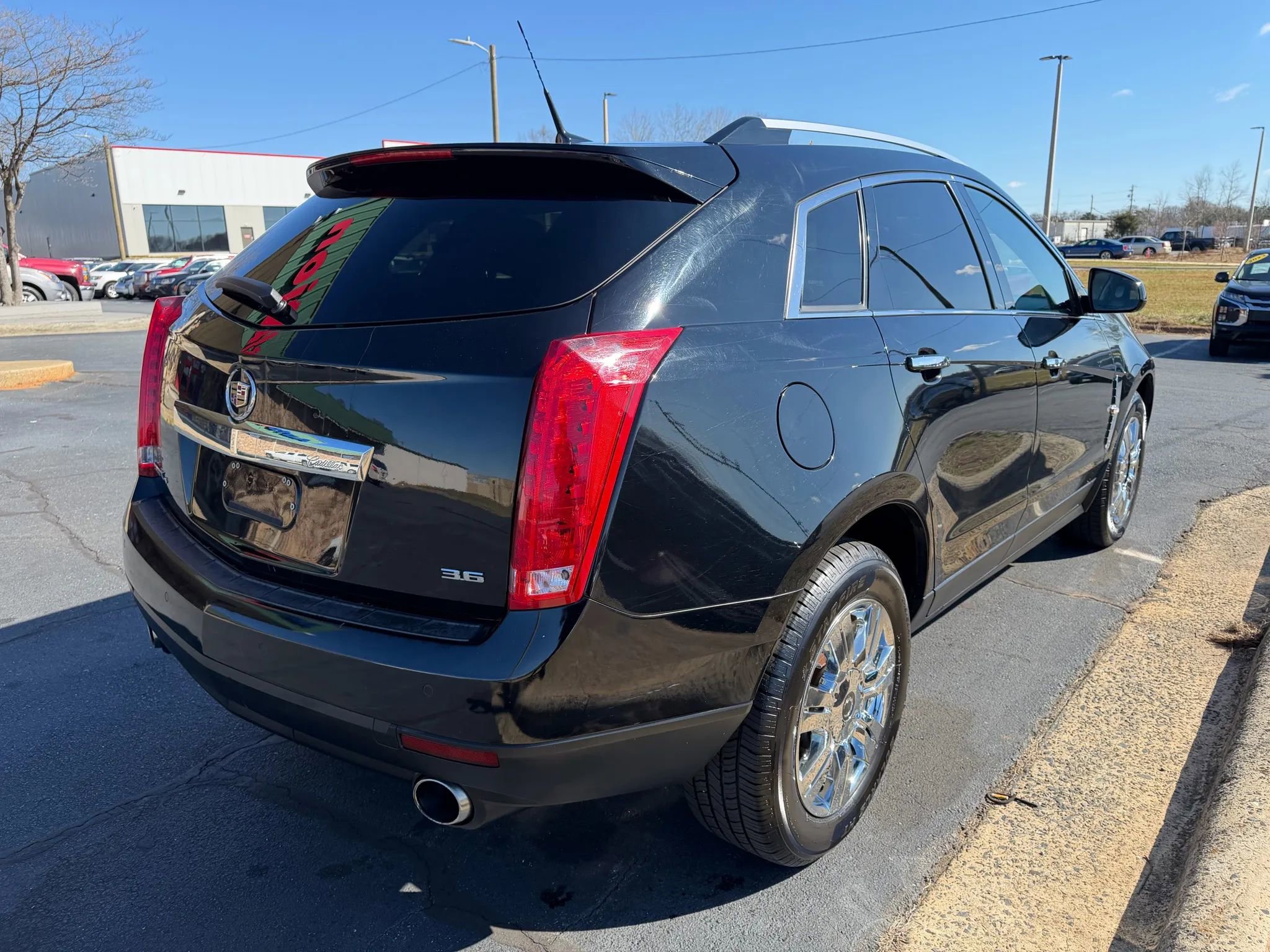 Used 2012 Cadillac SRX Luxury image 7