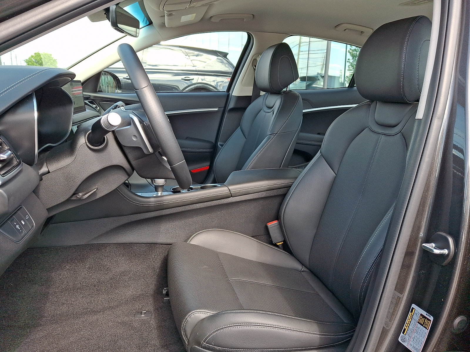 Used 2026 Genesis G70 2.5T AWD/4WD image 13