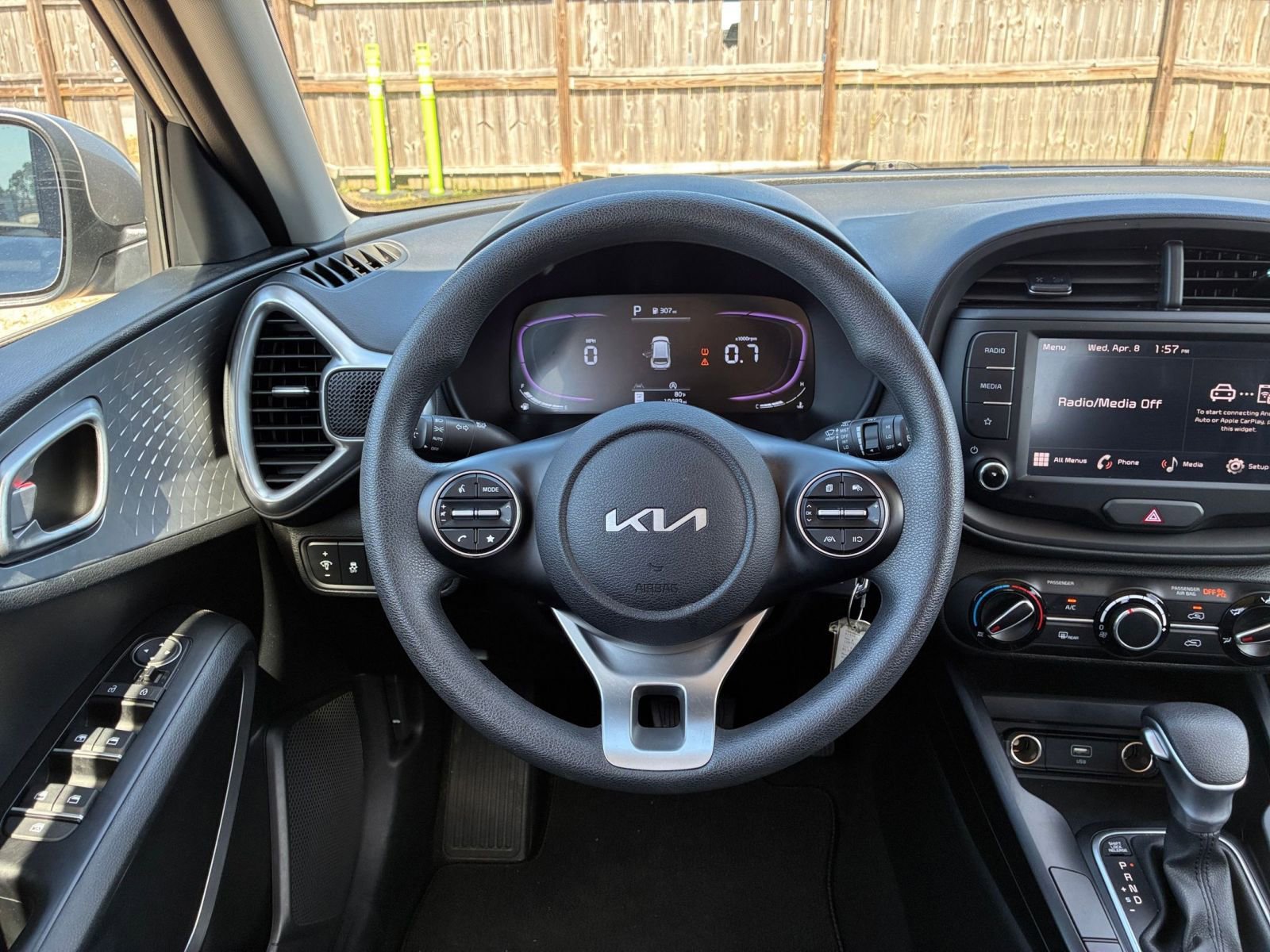 Used 2025 Kia Soul LX w/ LX Technology Package image 27