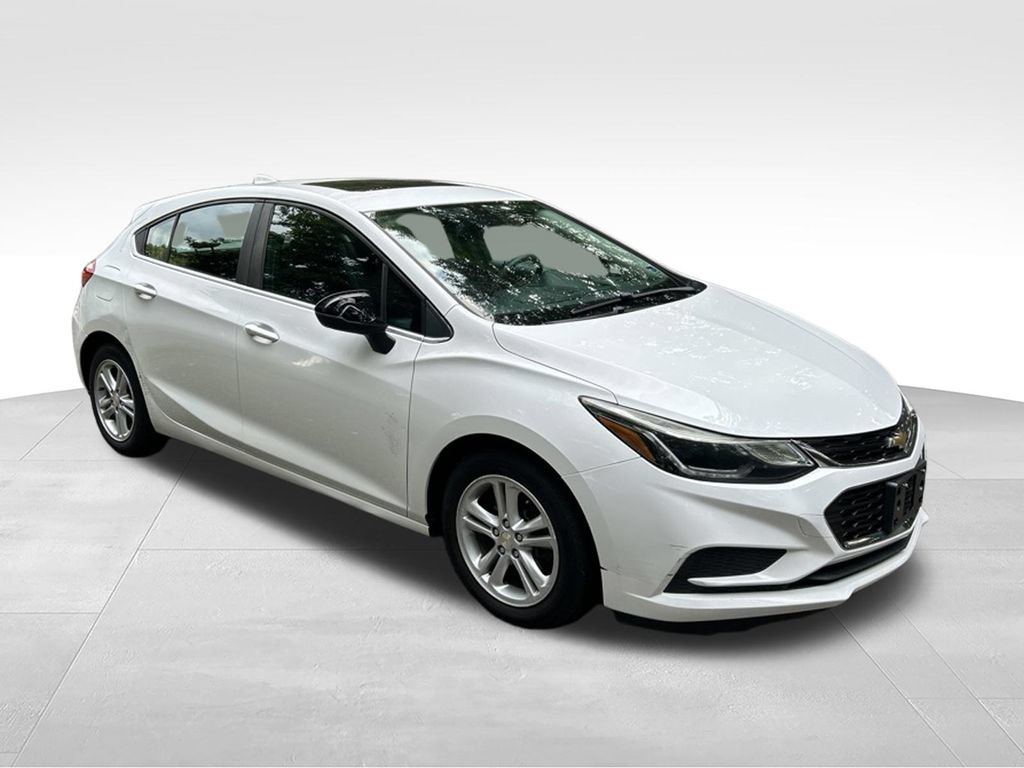Used 2017 Chevrolet Cruze LT w/ Sun And Sound Package FWD image 8