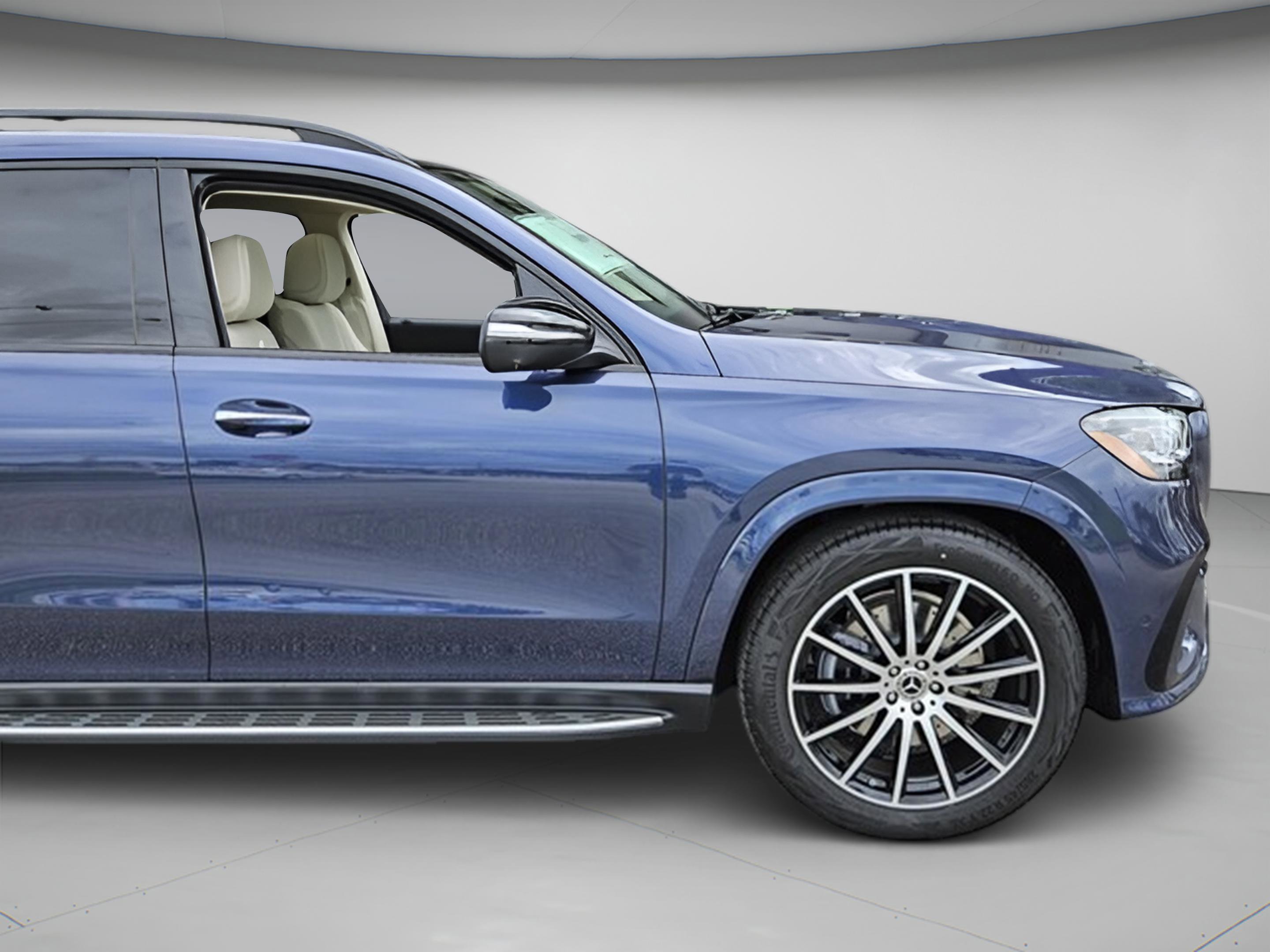 New 2026 Mercedes-Benz GLS 450 4MATIC image 37