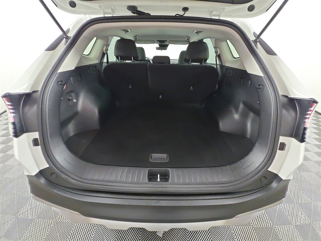 Used 2023 Kia Sportage LX image 16