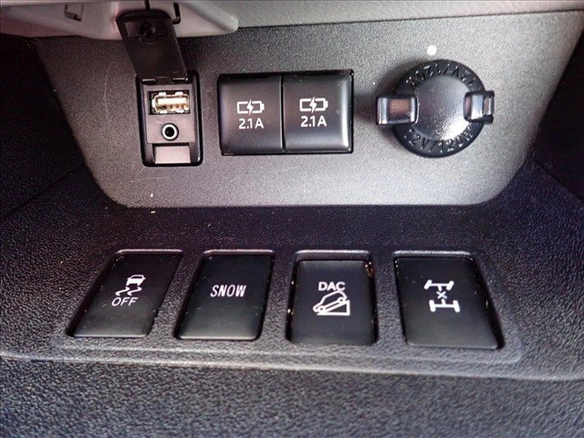 Certified 2018 Toyota Highlander XLE AWD/4WD image 19