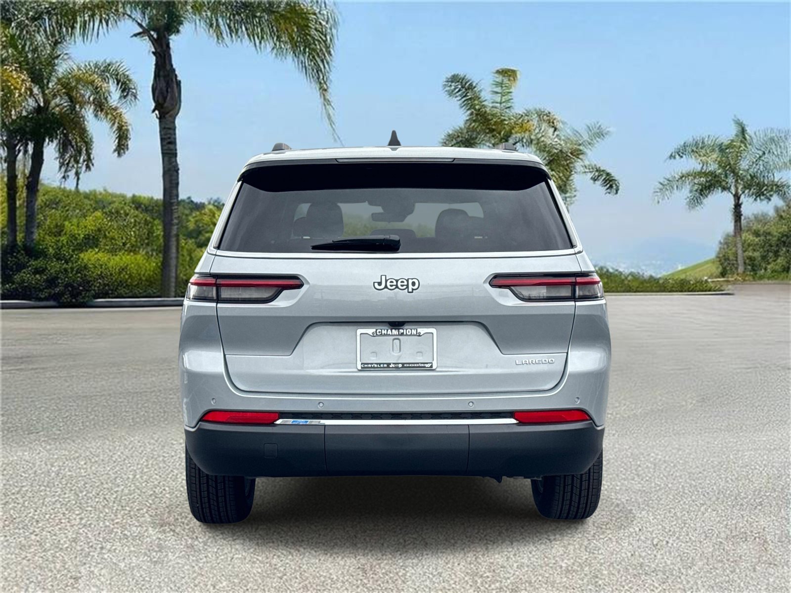 New 2026 Jeep Grand Cherokee L 2WD image 5