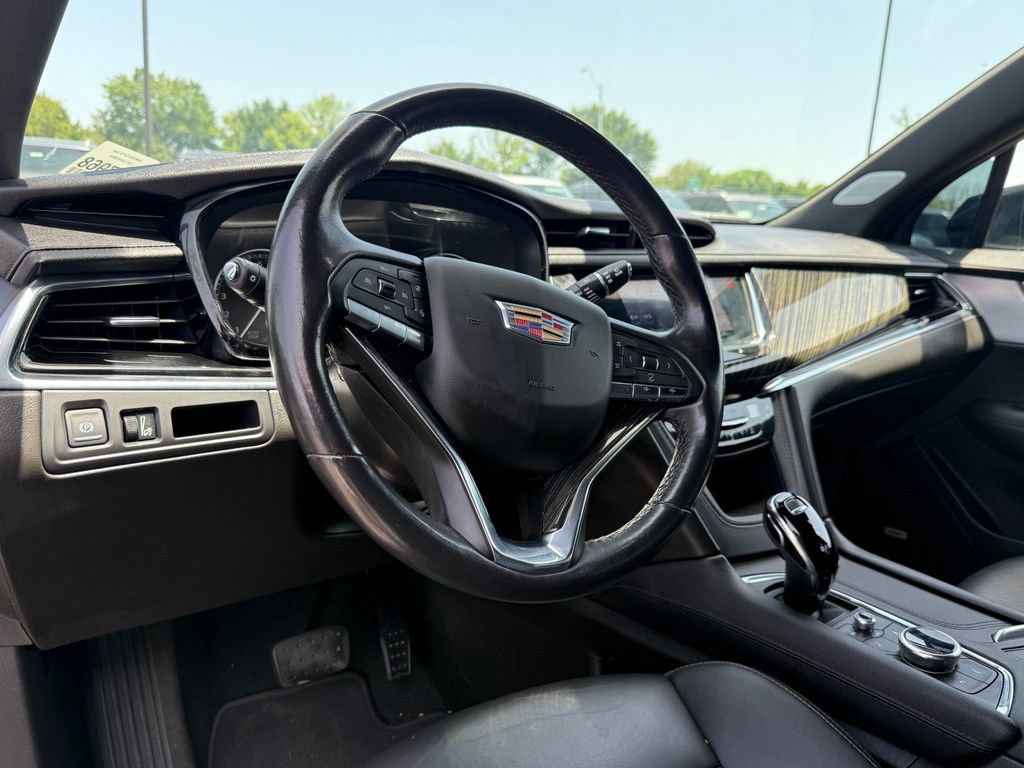 Used 2023 Cadillac XT6 Premium Luxury AWD/4WD image 11