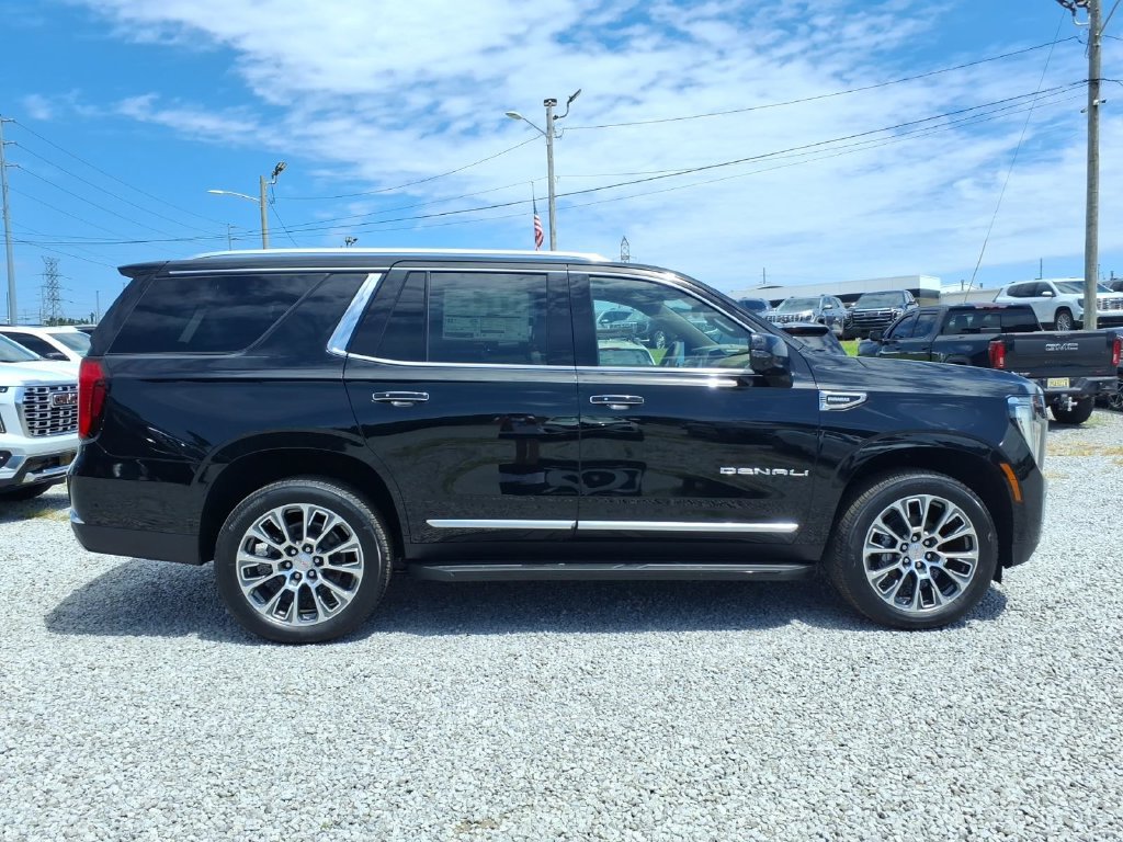 New 2026 GMC Yukon Denali w/ Advanced Technology Package AWD/4WD image 8