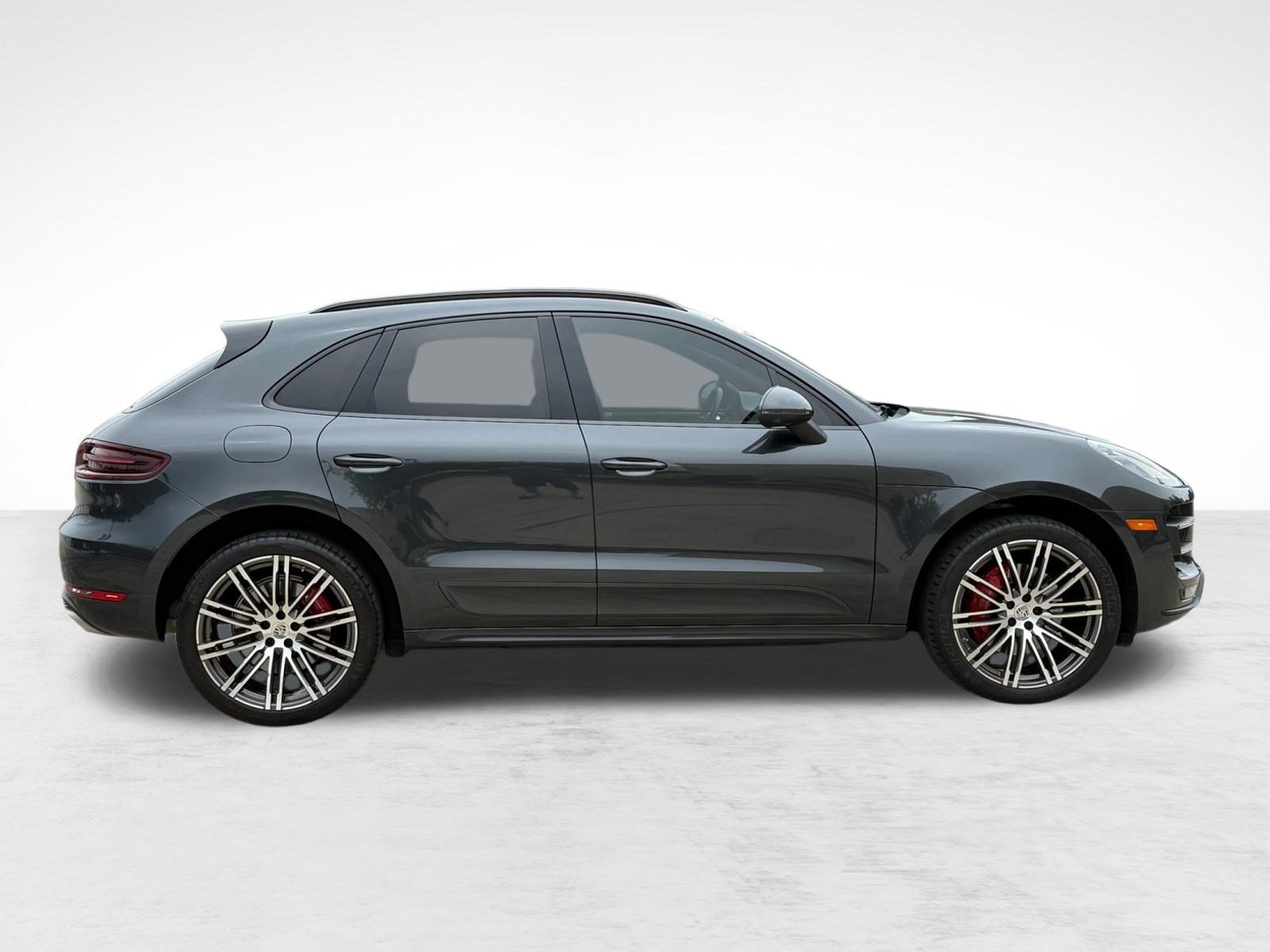 Used 2018 Porsche Macan Turbo AWD/4WD image 8