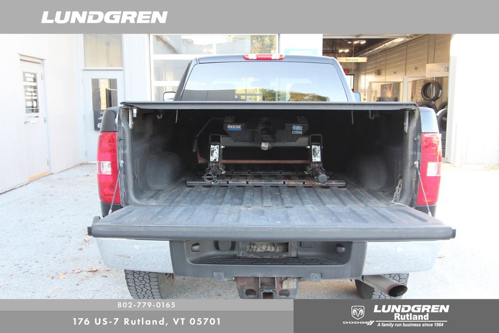 Used 2011 Chevrolet Silverado 2500 LTZ w/ LTZ Plus Package image 34