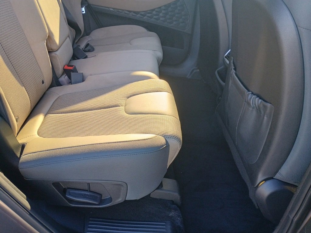 Used 2020 Hyundai Santa Fe SEL image 19