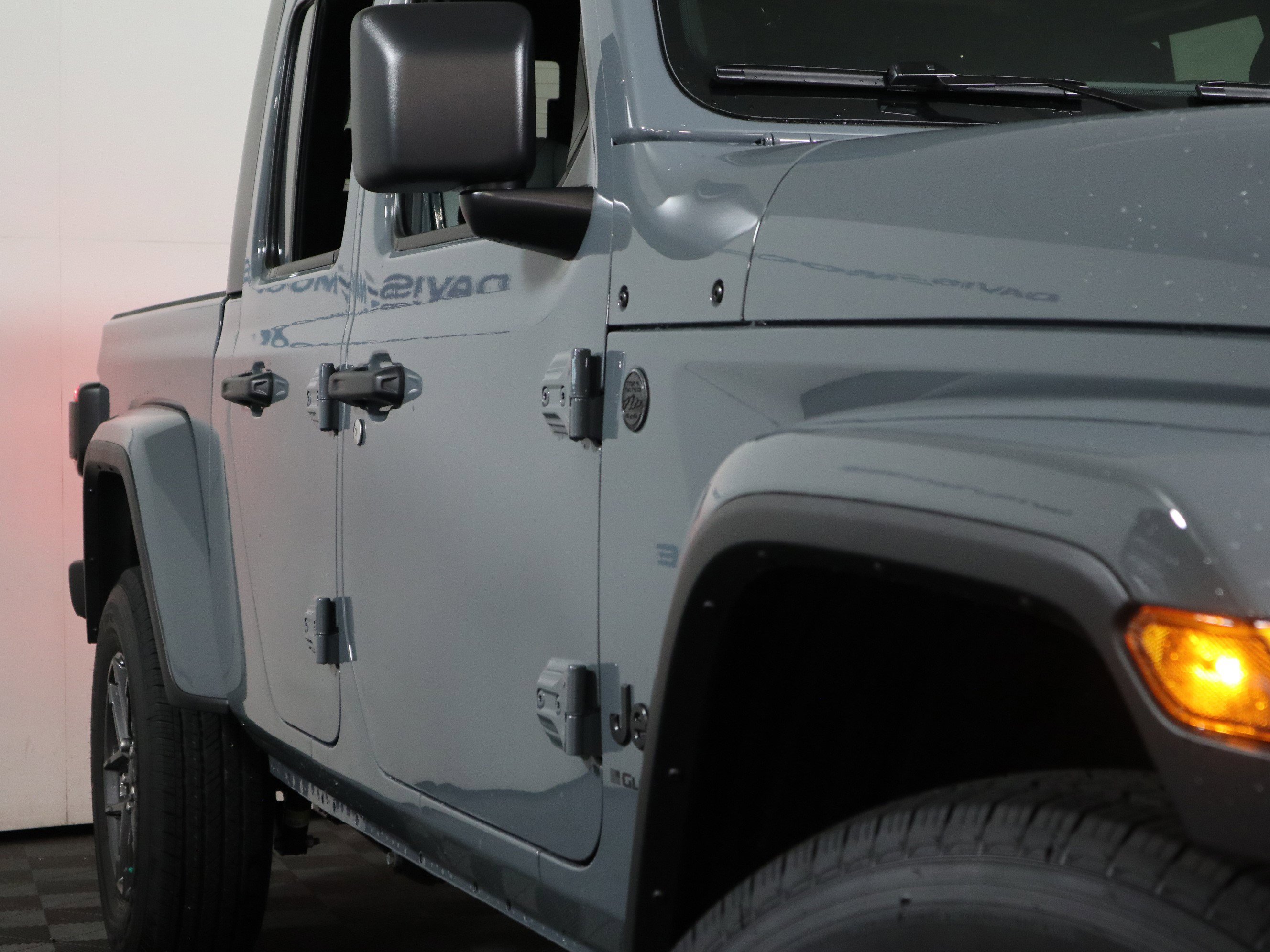 New 2026 Jeep Gladiator Sport AWD/4WD image 3