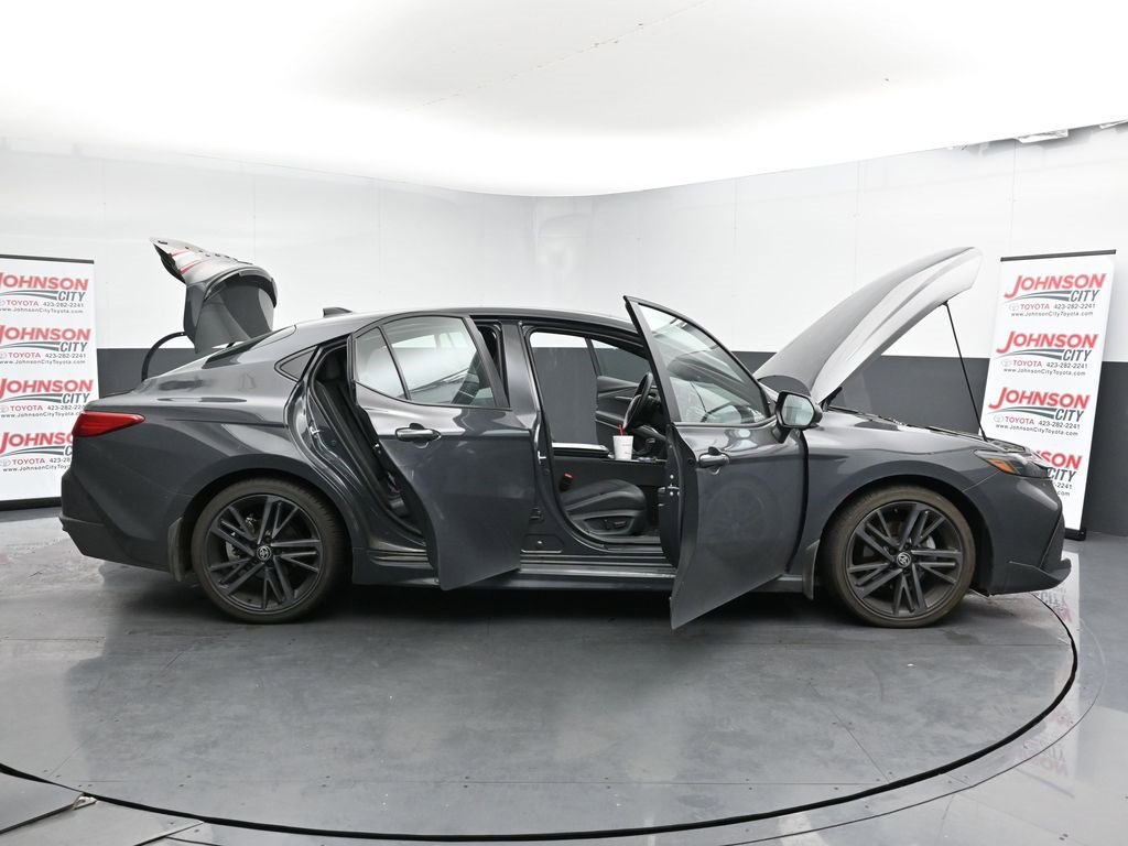 Used 2025 Toyota Camry XSE image 38