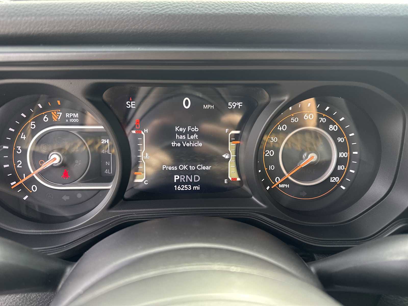 Used 2024 Jeep Gladiator Sport image 16