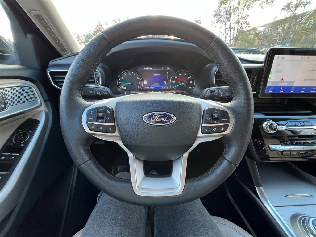 Used 2024 Ford Explorer Limited image 11