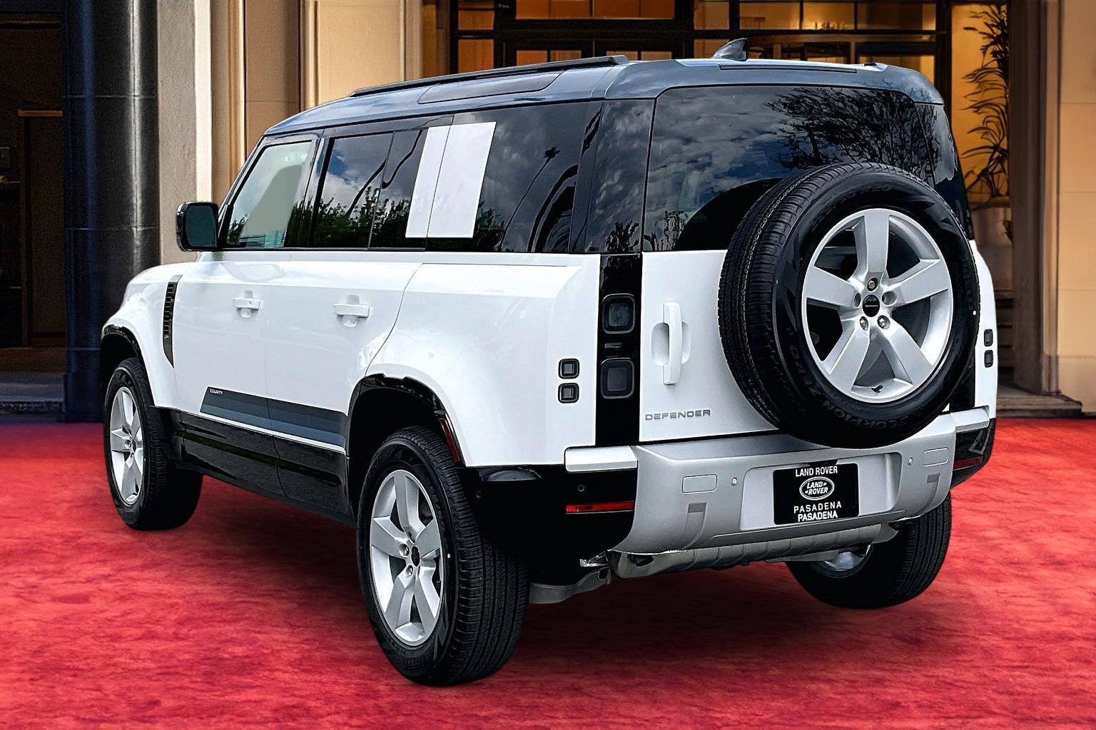 New 2026 Land Rover Defender 110 S AWD/4WD image 4