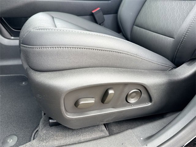 New 2026 Chevrolet Equinox LT w/ Convenience Package II image 12