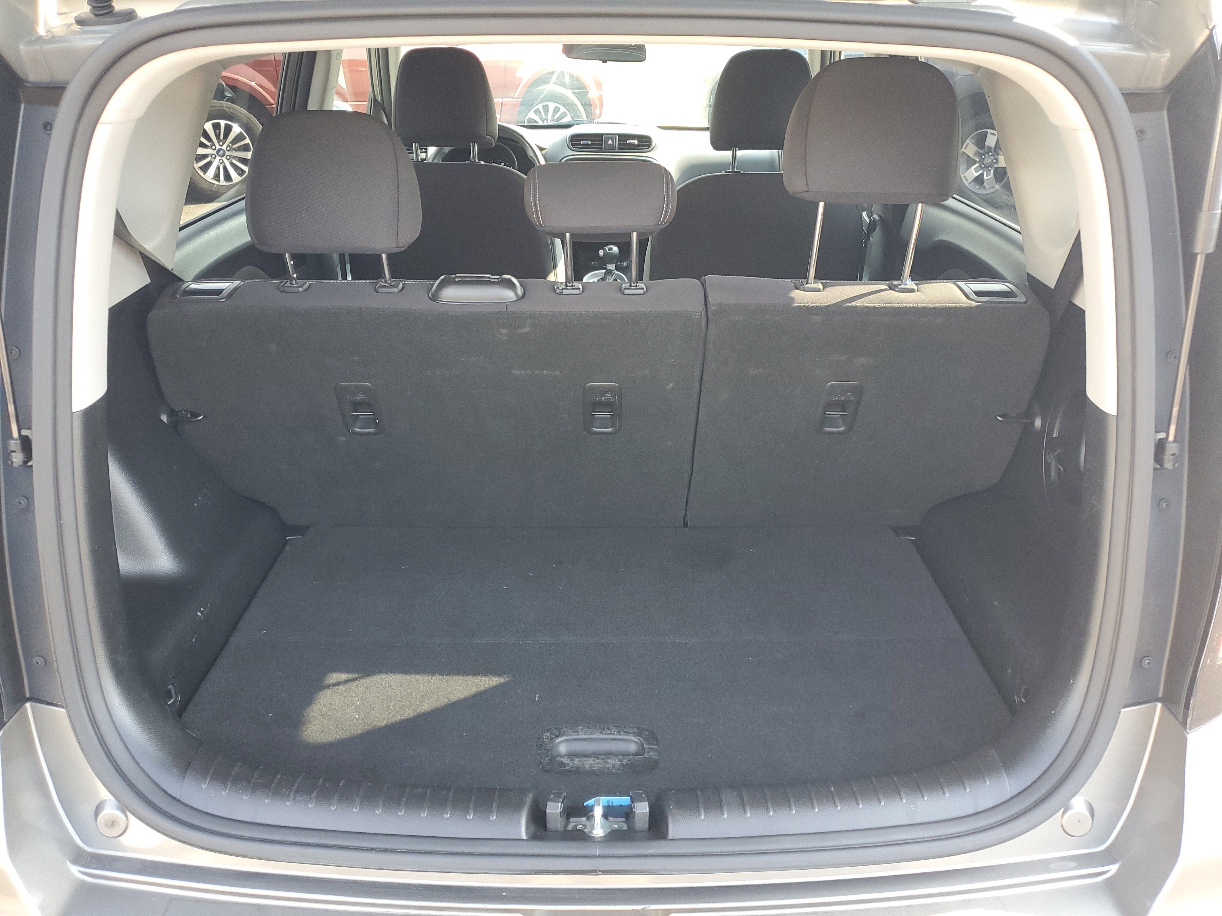 Used 2019 Kia Soul Base image 14