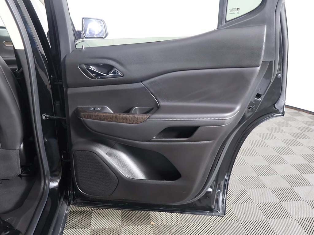 Used 2023 GMC Acadia Denali AWD/4WD image 27