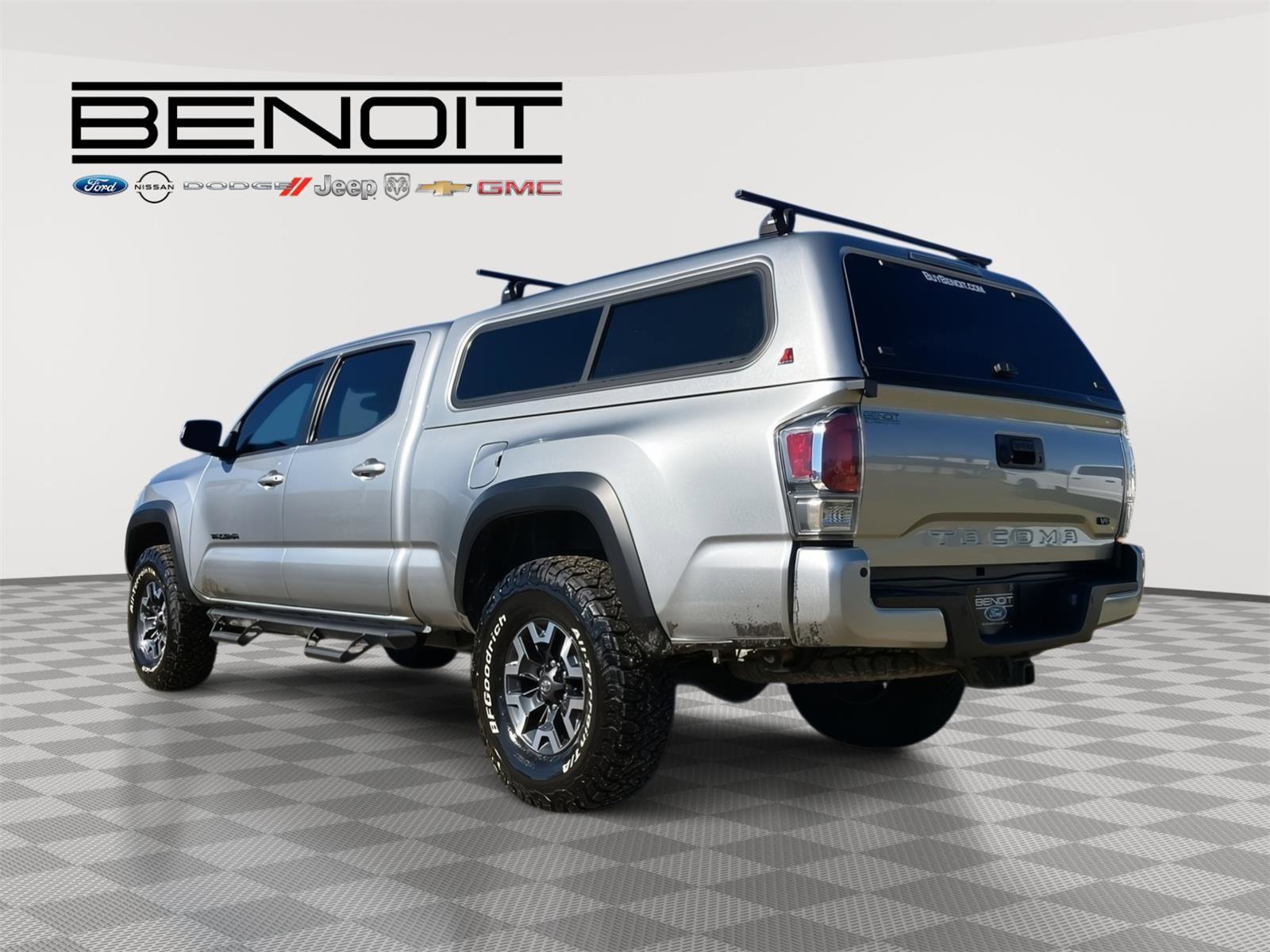 Used 2022 Toyota Tacoma TRD Off-Road w/ Technology Package image 7