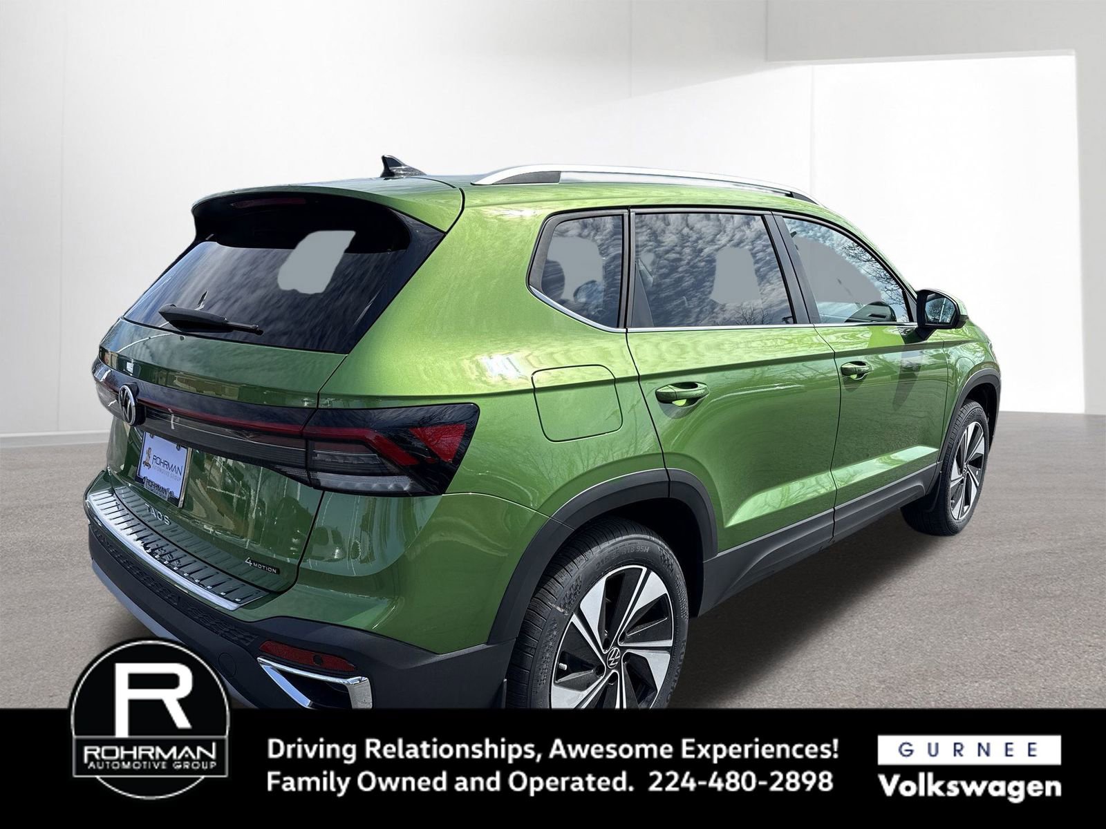 Used 2025 Volkswagen Taos SE AWD/4WD image 10