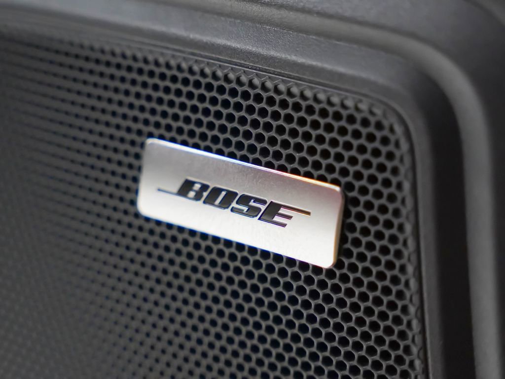 Certified 2025 Porsche Macan S image 31