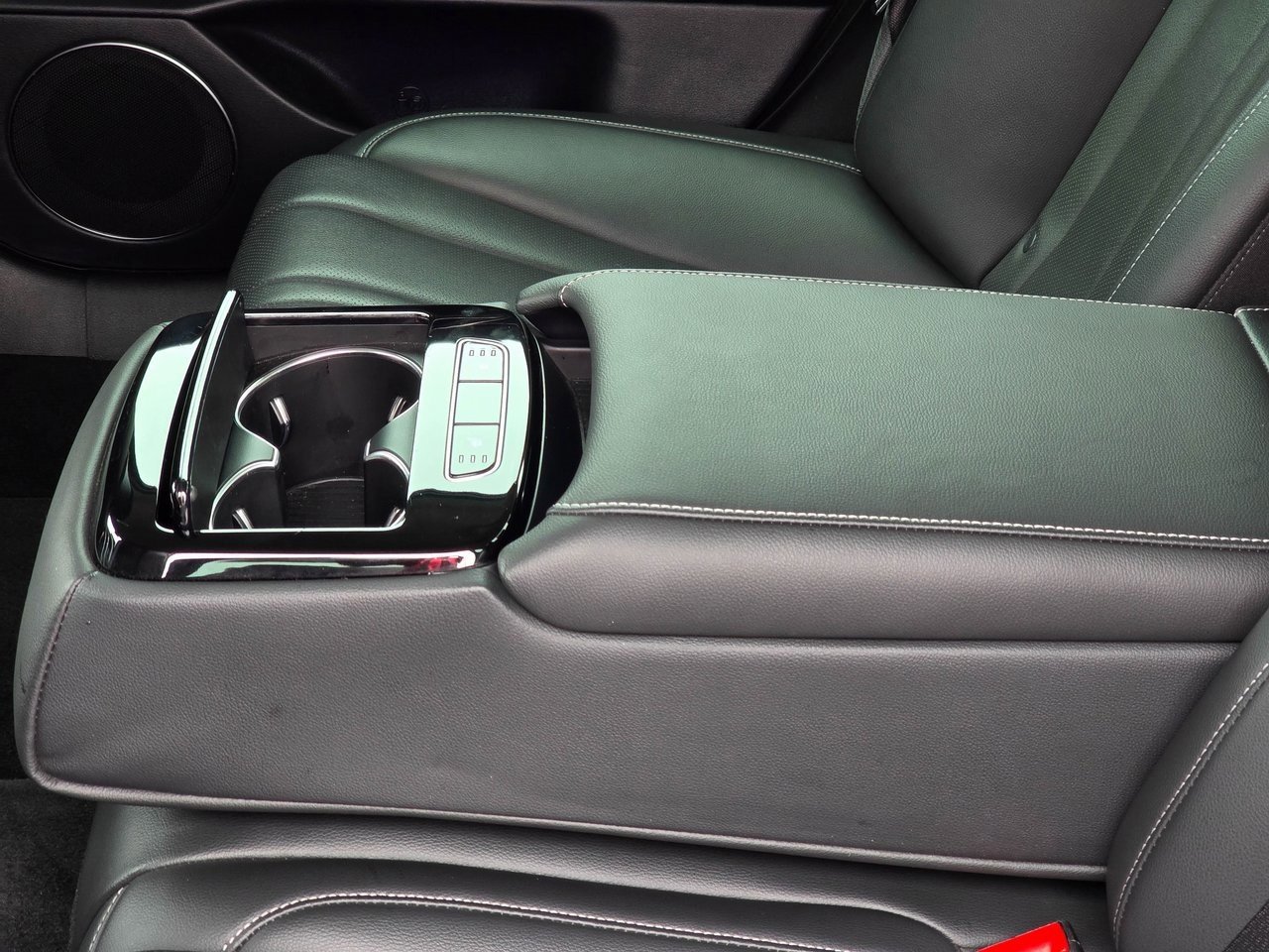 Used 2023 Genesis G80 2.5T image 34