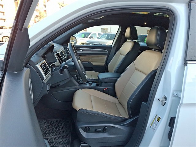 Certified 2022 Volkswagen Atlas Cross Sport SE image 14