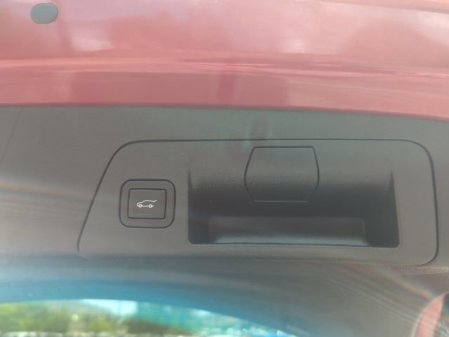 Used 2023 Buick Envision Essence FWD image 25