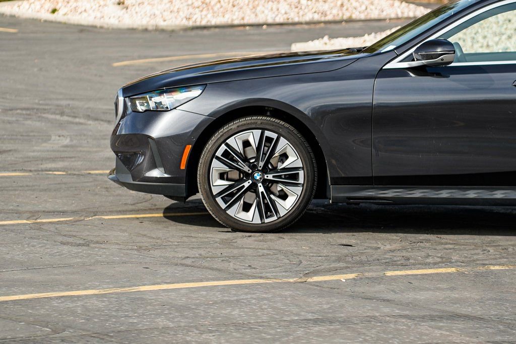 Certified 2025 BMW 530i xDrive w/ Premium Package image 8