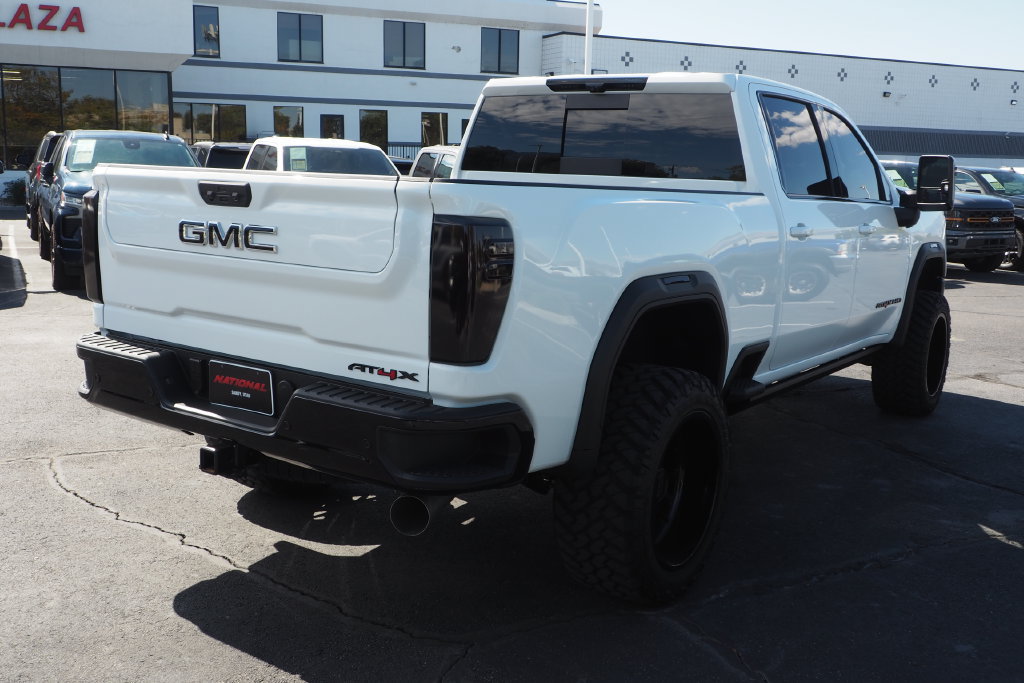 Used 2026 GMC Sierra 2500 AT4X AWD/4WD image 5