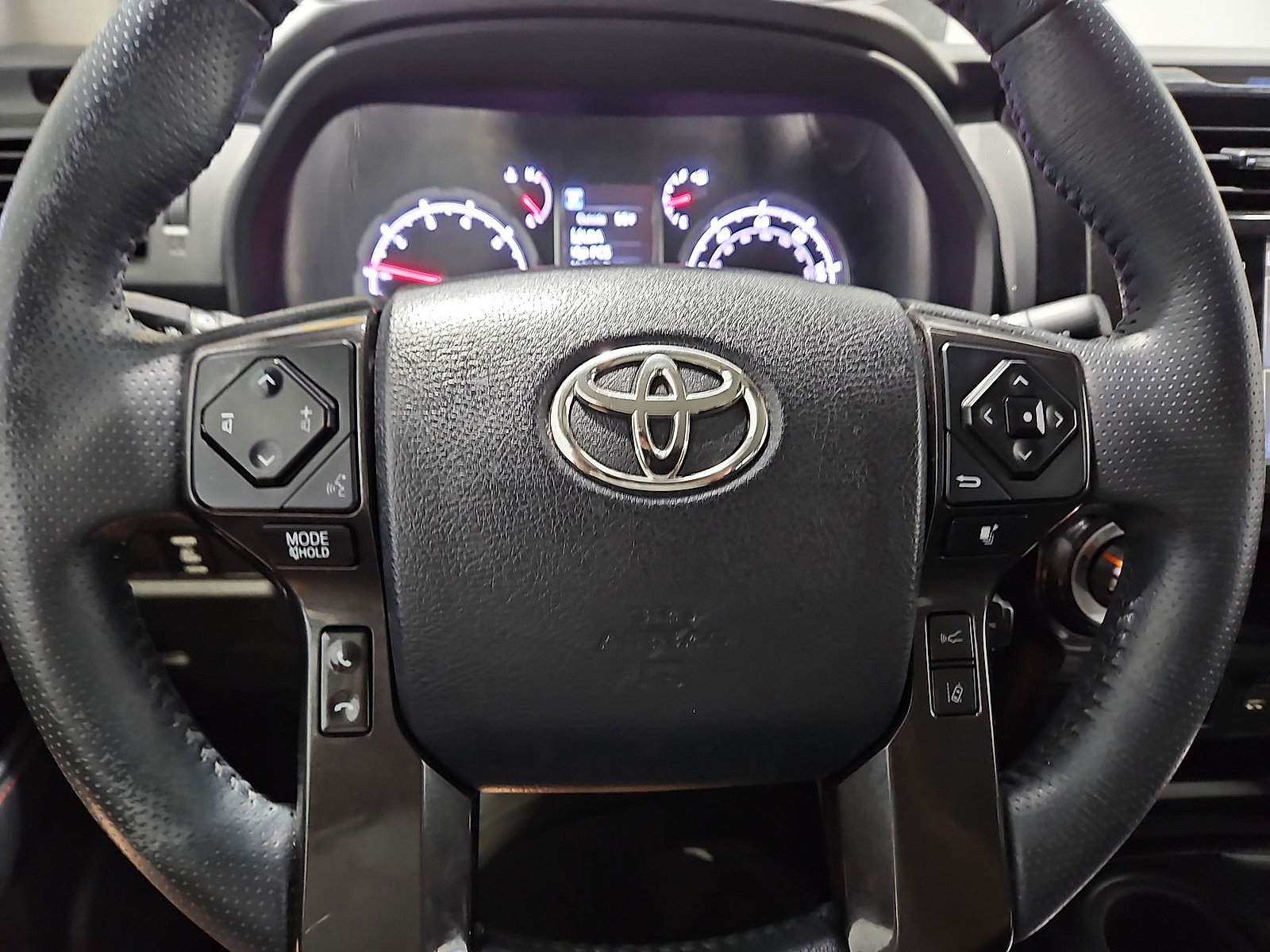 Used 2021 Toyota 4Runner TRD Off-Road Premium AWD/4WD image 21