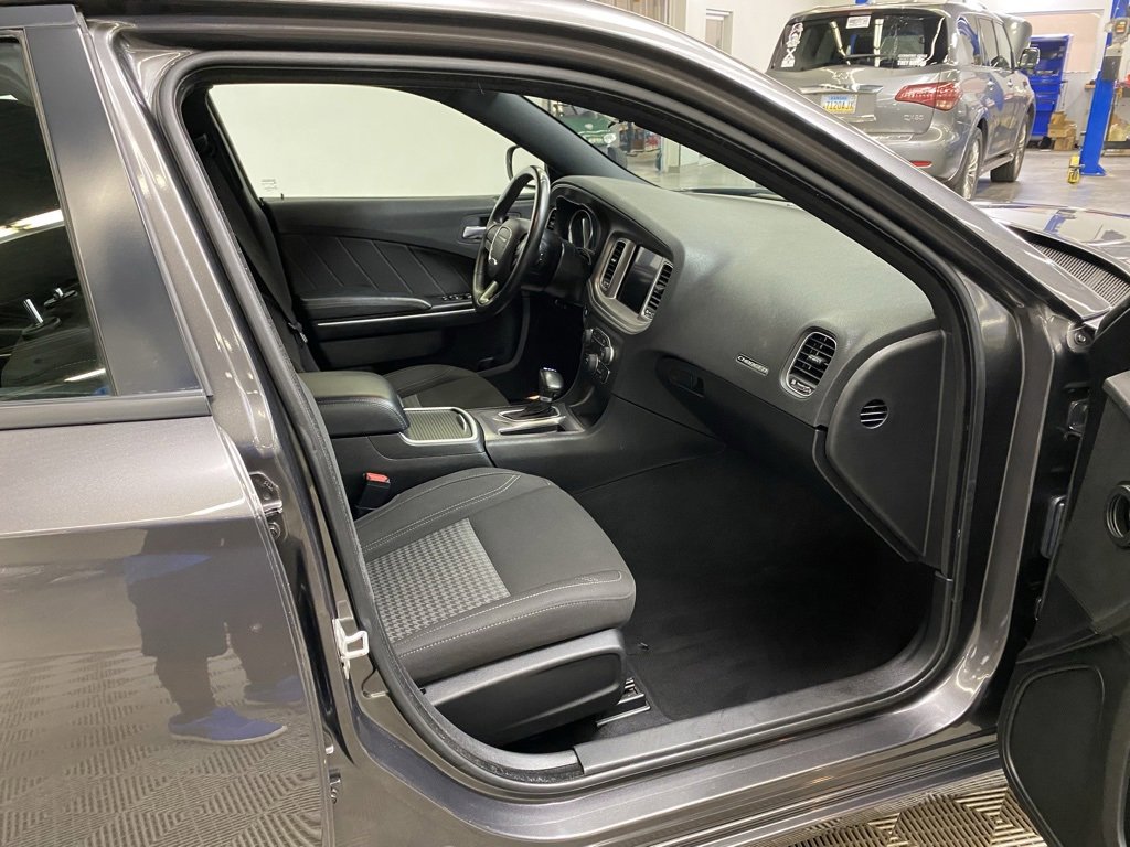 Used 2023 Dodge Charger SXT image 15