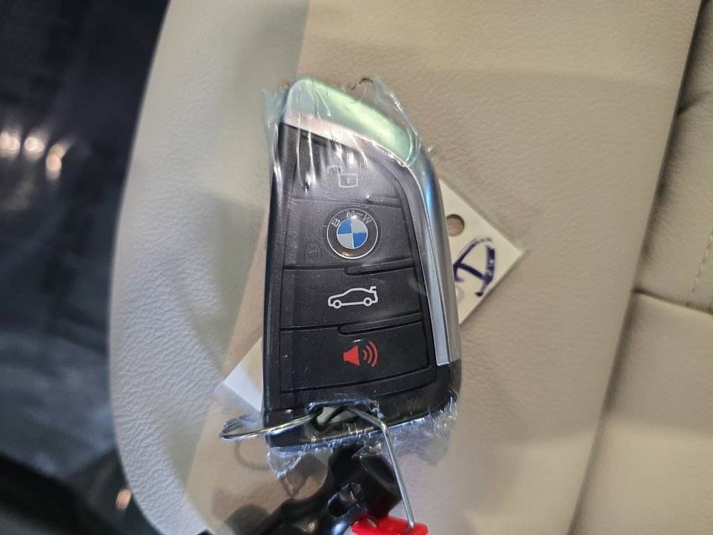 Used 2021 BMW X3 xDrive30i w/ Premium Package AWD/4WD image 37