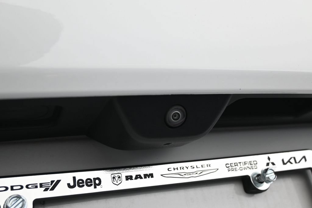 Used 2024 Jeep Grand Cherokee Altitude RWD image 33