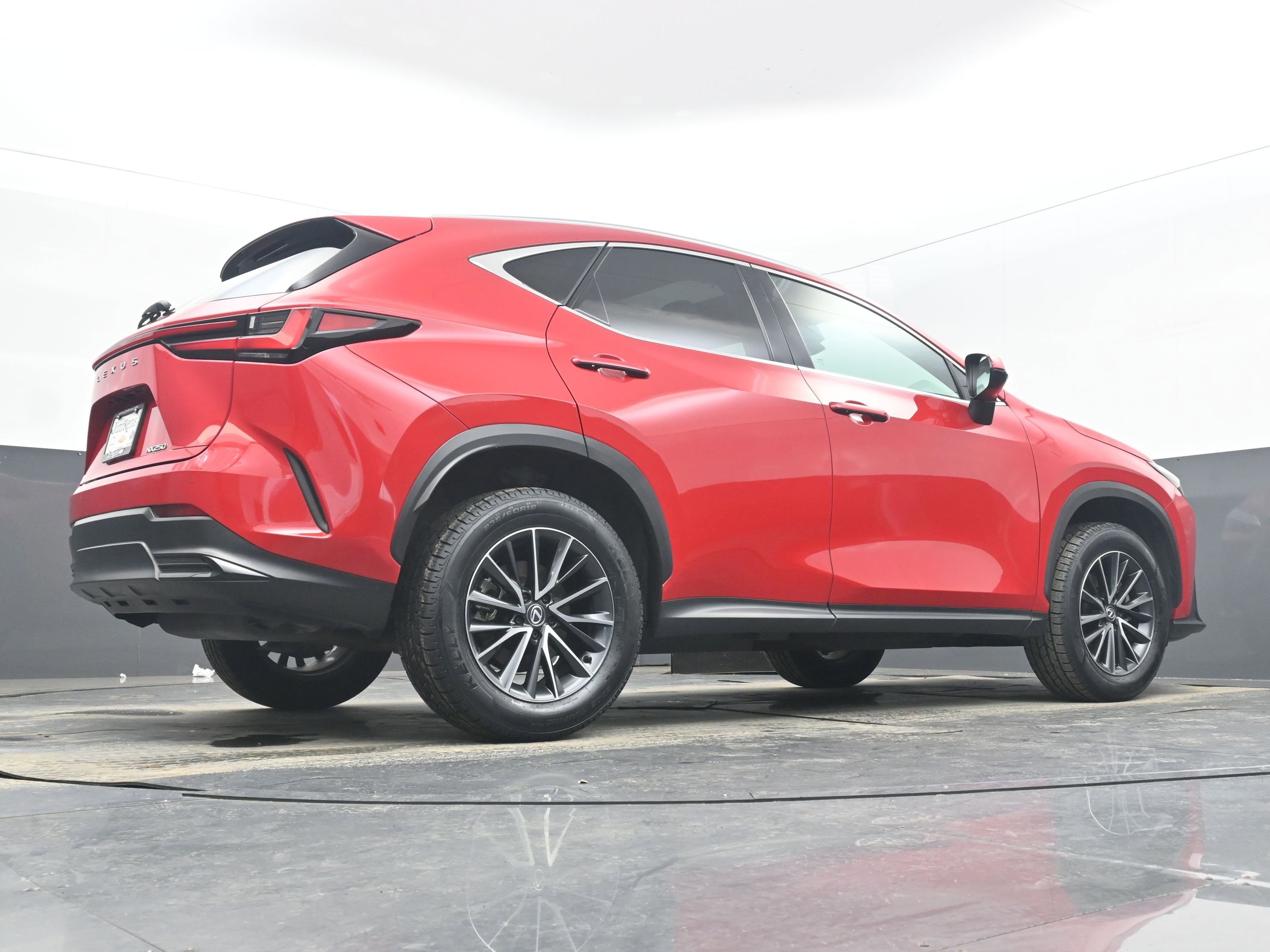 Used 2025 Lexus NX 250 FWD w/ Premium Package image 26