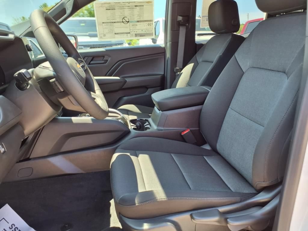 New 2025 Chevrolet Colorado W/T RWD image 12