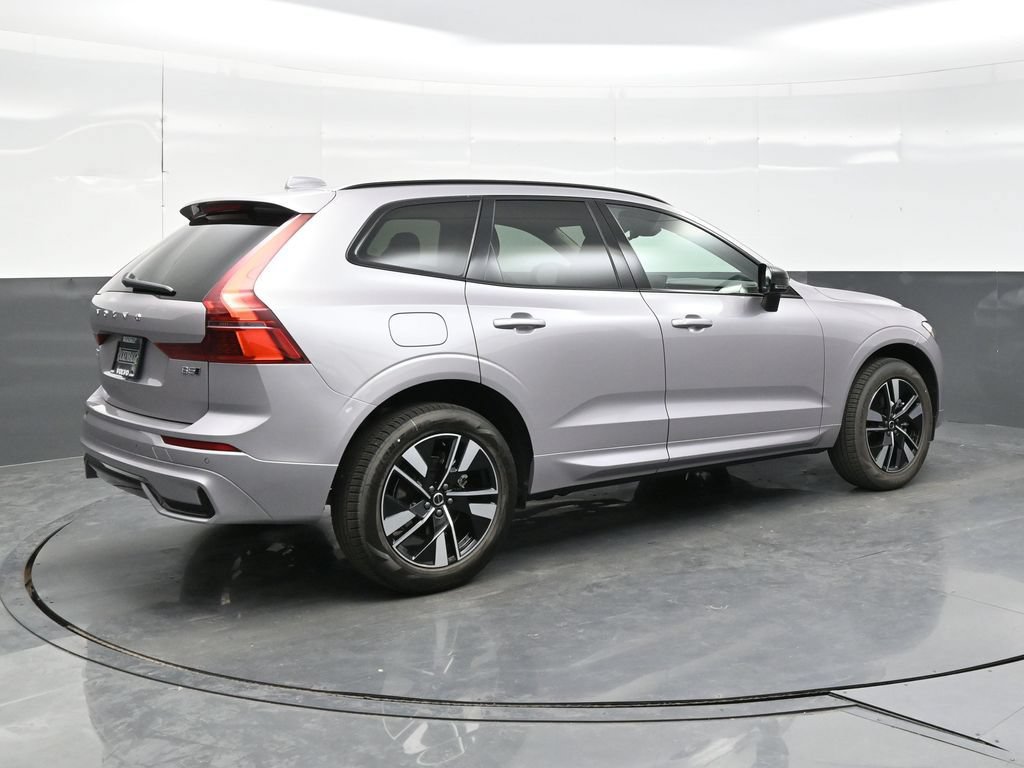 New 2026 Volvo XC60 B5 Core w/ Climate Package AWD/4WD image 7