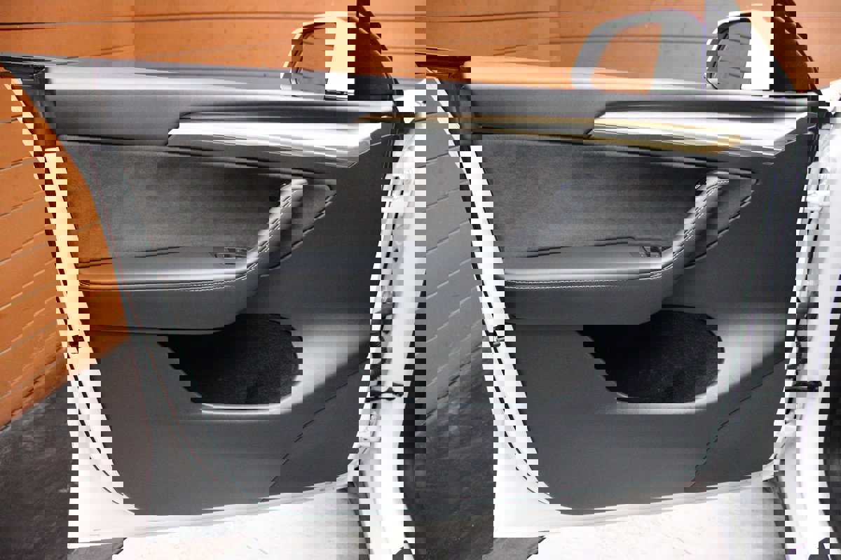 Used 2023 Tesla Model Y Long Range image 15