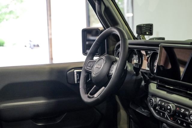 Used 2025 Jeep Wrangler Unlimited Rubicon 392 image 58