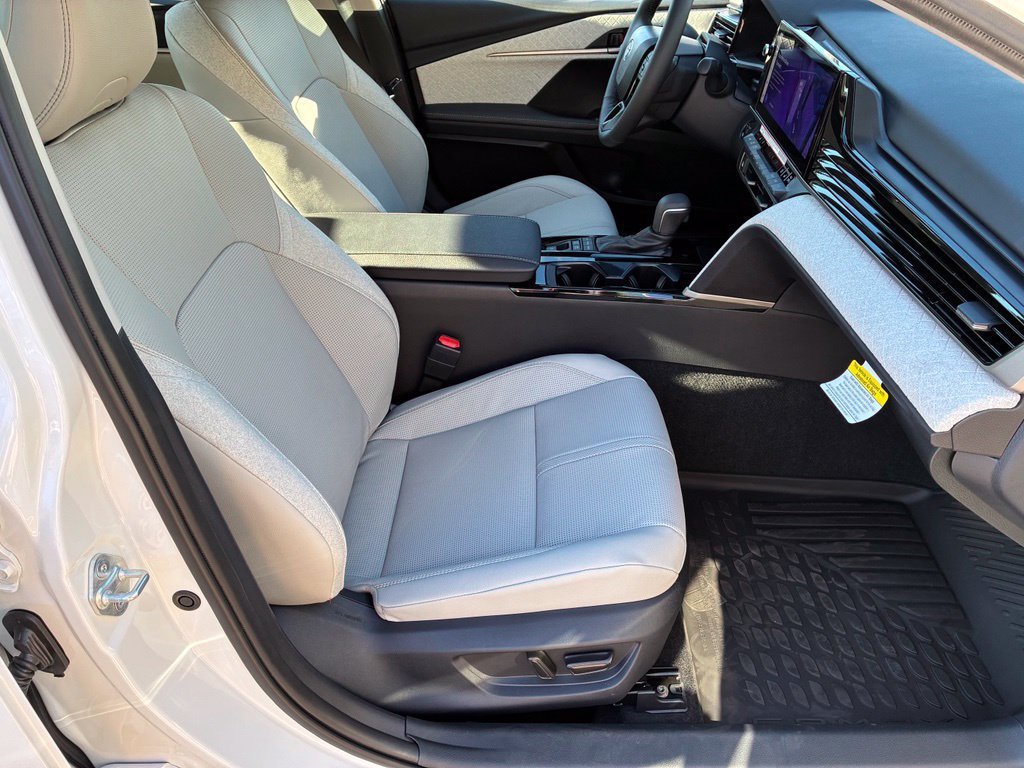 New 2026 Toyota Camry XLE w/ Premium Plus Package AWD/4WD image 31