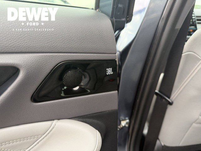 Used 2020 Toyota Avalon Limited w/ Advanced Safety Package FWD image 27