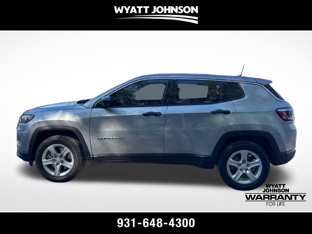 Used 2023 Jeep Compass Sport AWD/4WD image 2