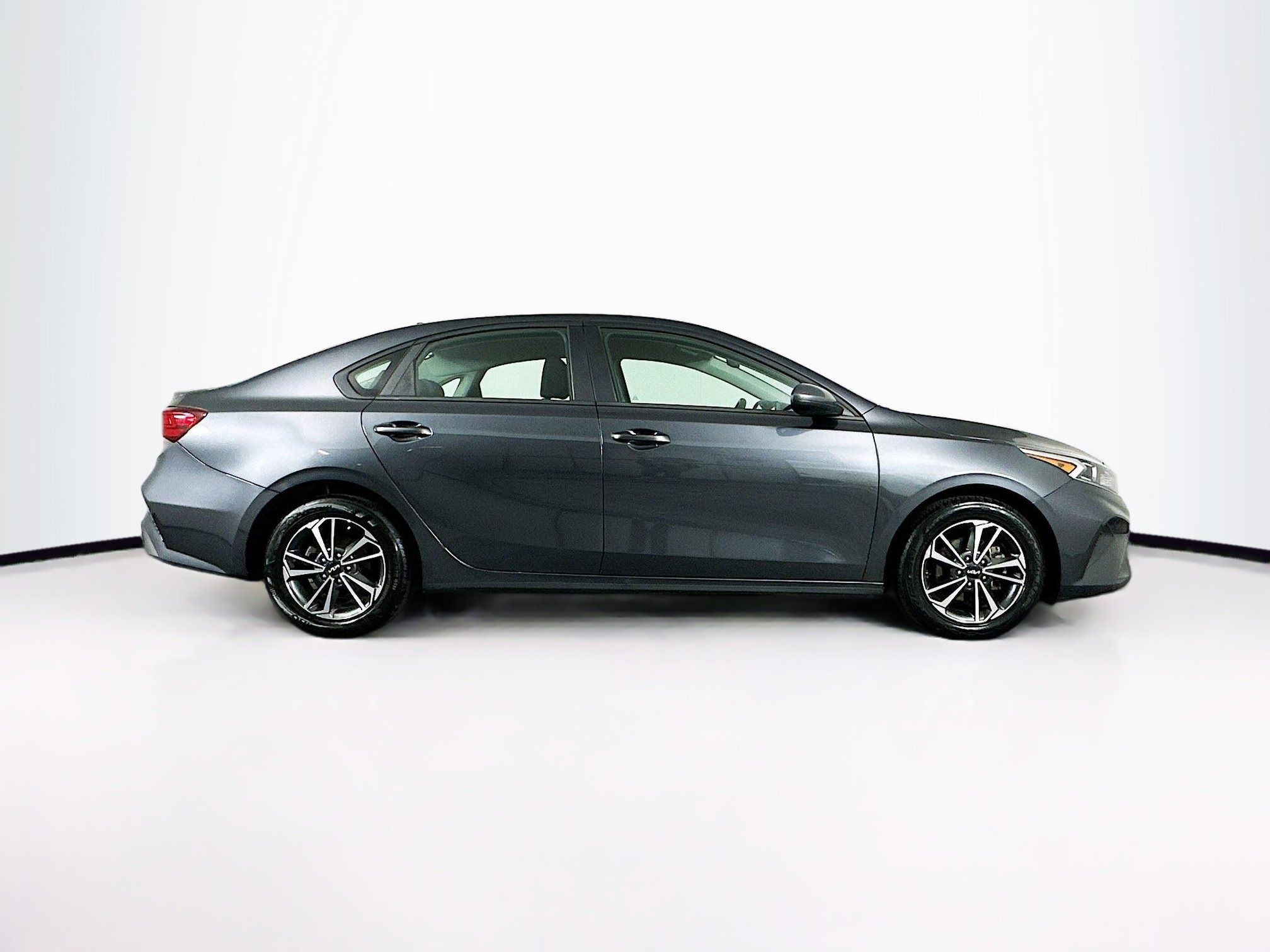 Used 2024 Kia Forte LXS image 10