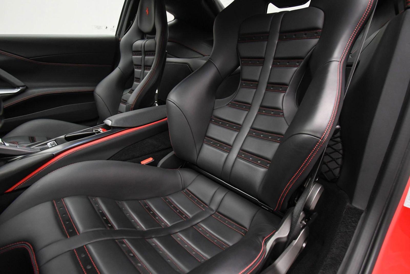 Used 2018 Ferrari 812 Superfast RWD image 63