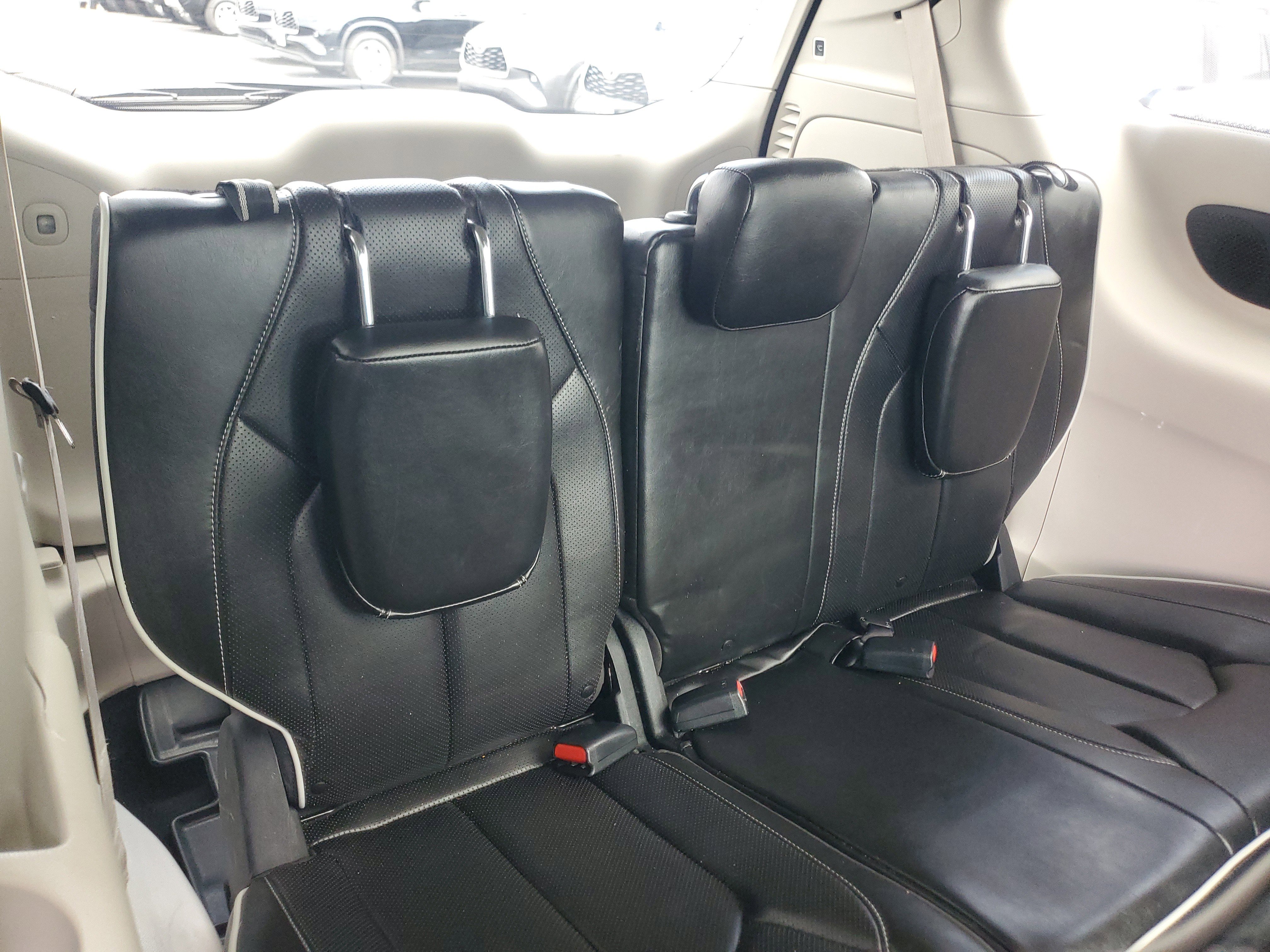 Used 2021 Chrysler Pacifica Limited w/ Uconnect Theater Family Group AWD/4WD image 30